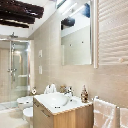 Il Portagioie Apartment *