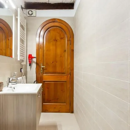 Il Portagioie Apartment *